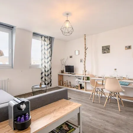 Daire Theater One Bedroom